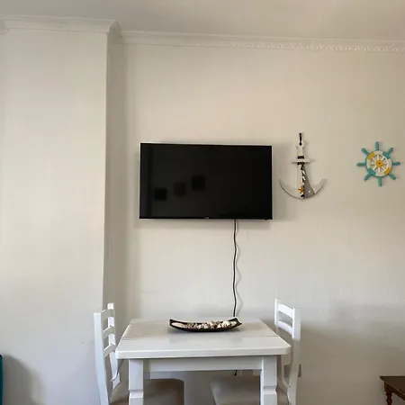 Apartment Sea Breeze *