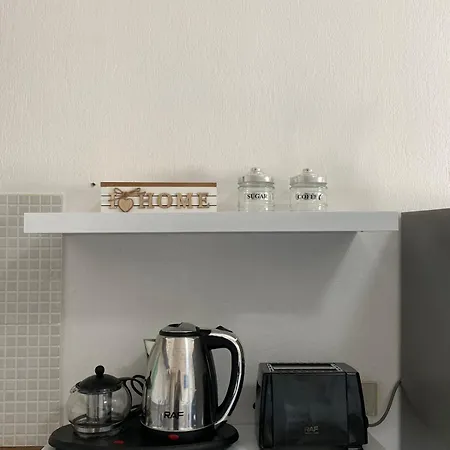 Sea Breeze Apartment *