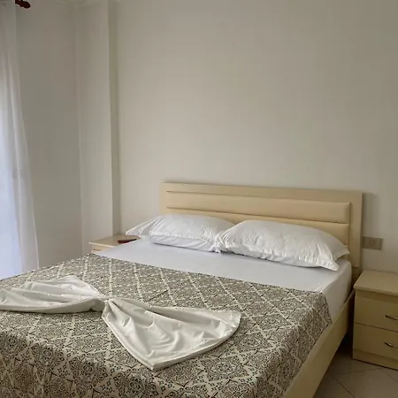 Sea Breeze 아파트 Durrës