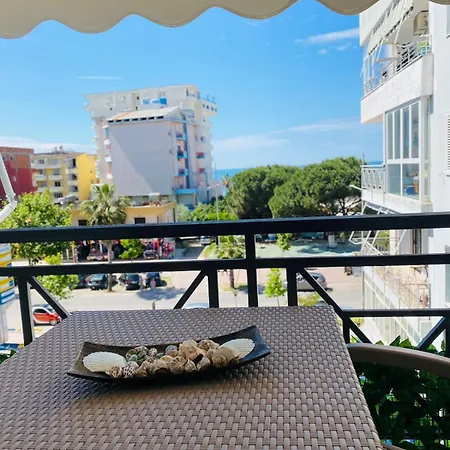 Sea Breeze Apartment